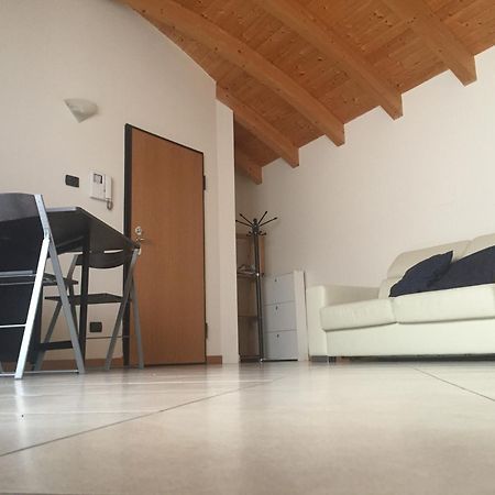 Jomary Apartment Μπέργκαμο Εξωτερικό φωτογραφία